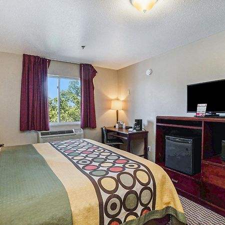 Super 8 By Wyndham Mt. Pleasant Hotel Mount Pleasant Buitenkant foto