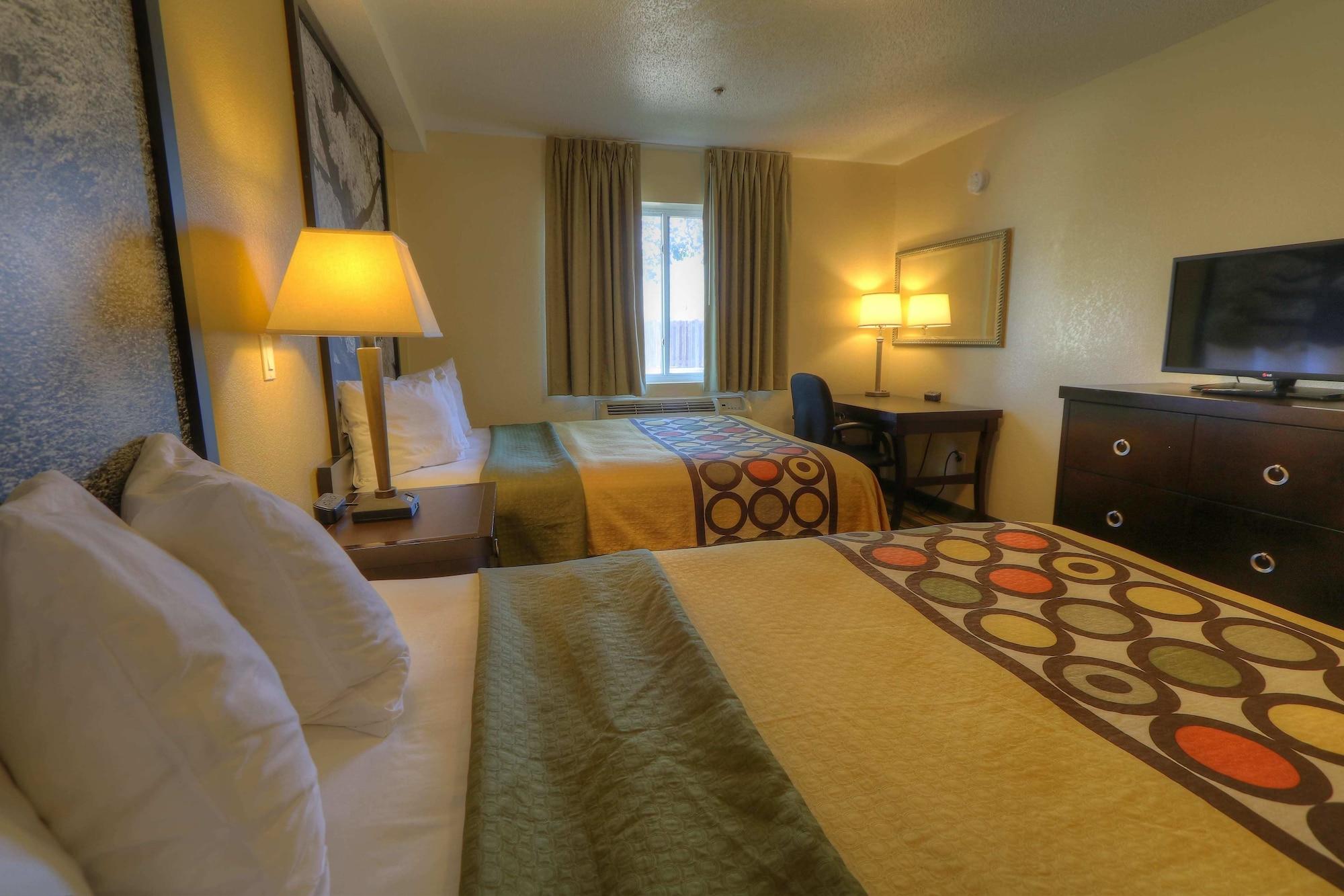 Super 8 By Wyndham Mt. Pleasant Hotel Mount Pleasant Buitenkant foto