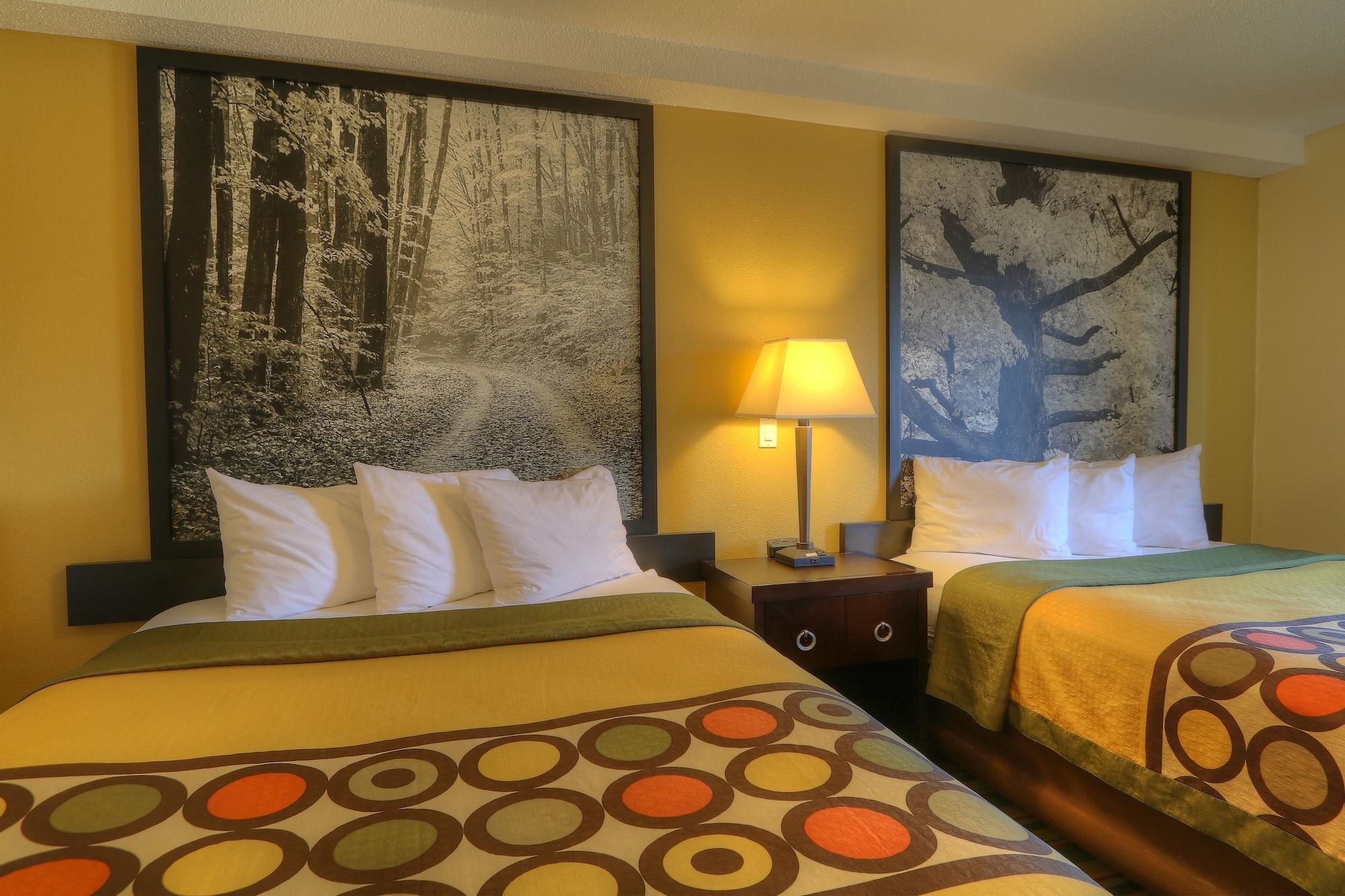 Super 8 By Wyndham Mt. Pleasant Hotel Mount Pleasant Buitenkant foto