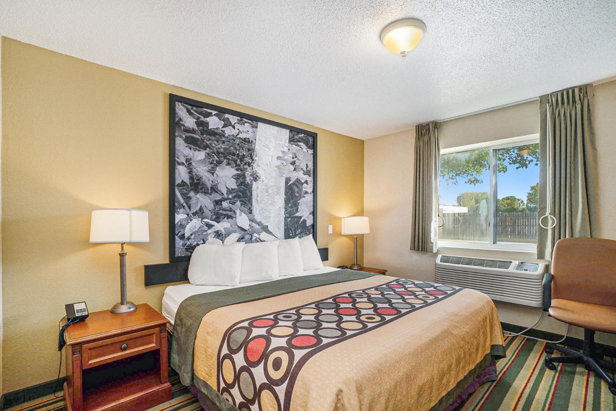 Super 8 By Wyndham Mt. Pleasant Hotel Mount Pleasant Buitenkant foto
