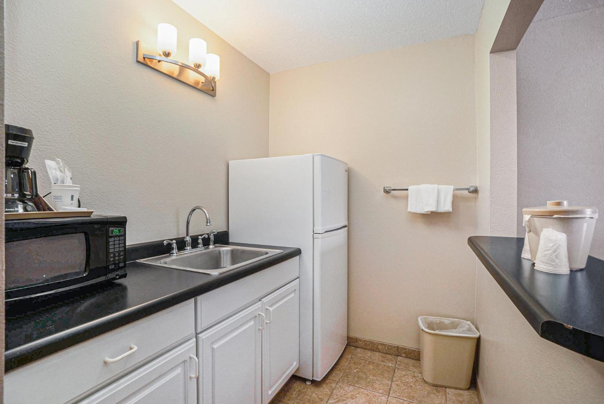 Super 8 By Wyndham Mt. Pleasant Hotel Mount Pleasant Buitenkant foto