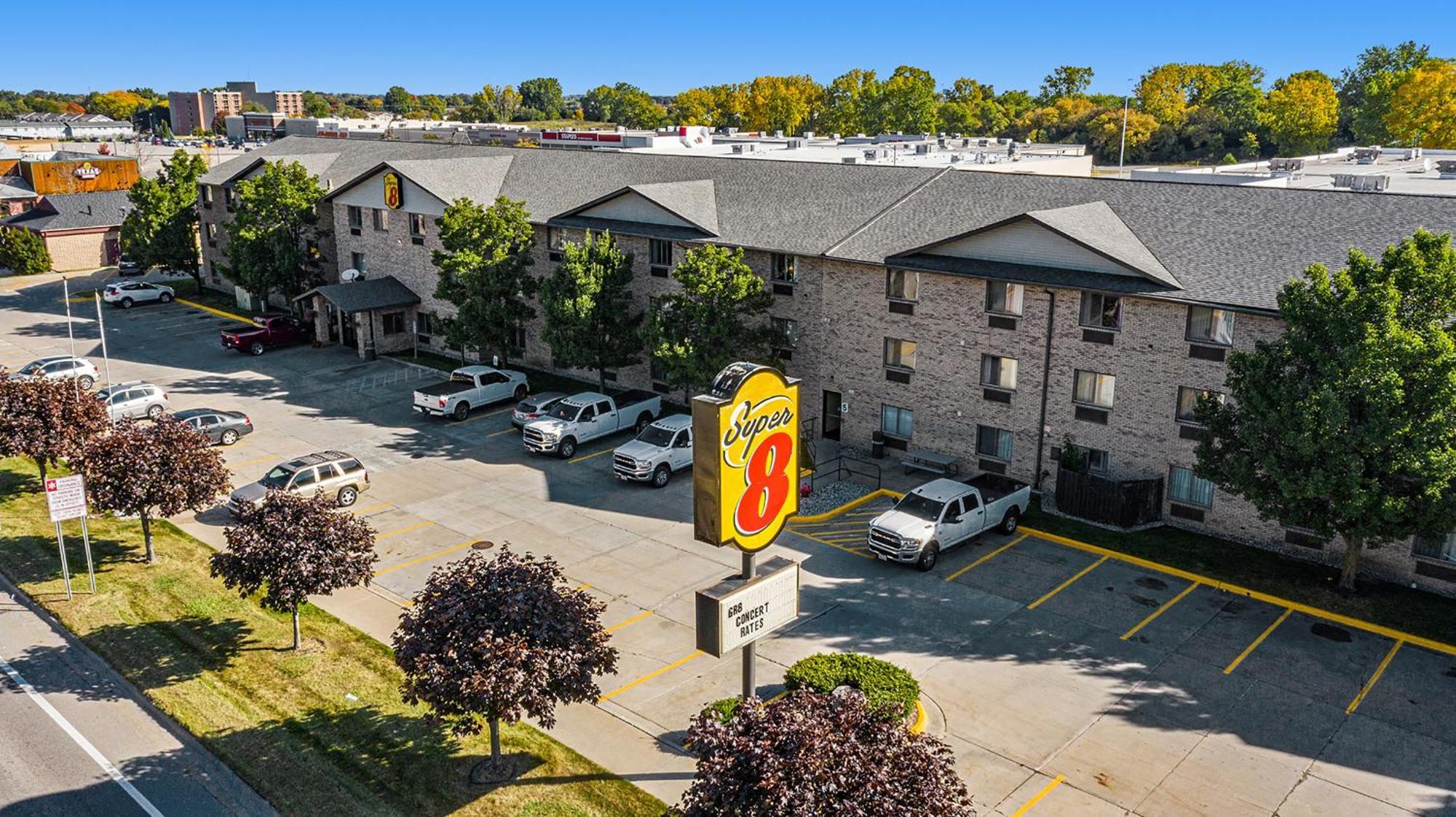 Super 8 By Wyndham Mt. Pleasant Hotel Mount Pleasant Buitenkant foto